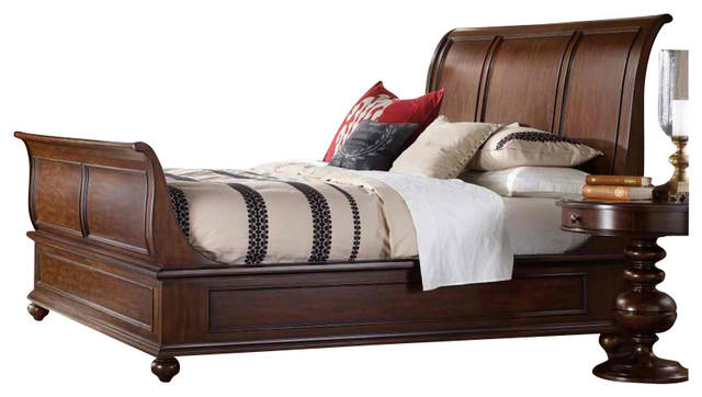 Hooker Furniture Lassiter Sleigh Bed in Rich Warm Cherry - Queen