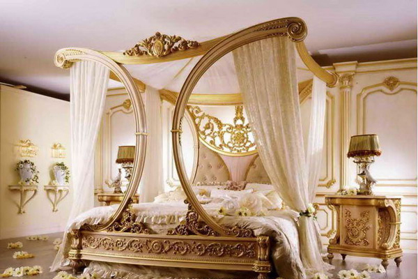 Romantic Flowered Bedroom